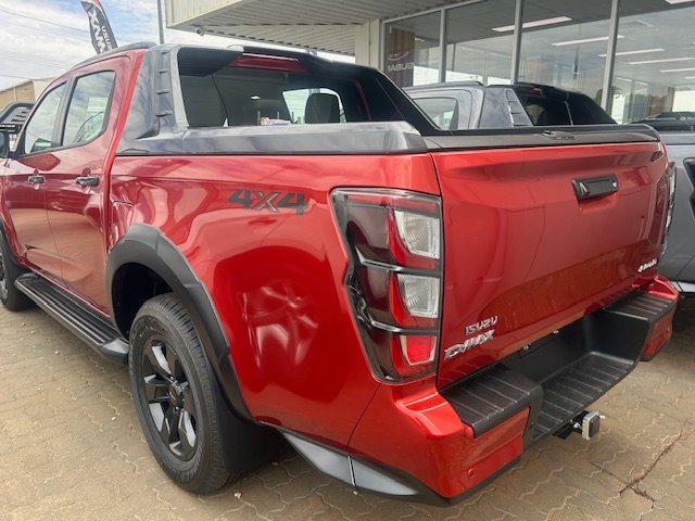 2025 Isuzu D-MAX X-TERRAIN MY25.5 Sunstone Orange