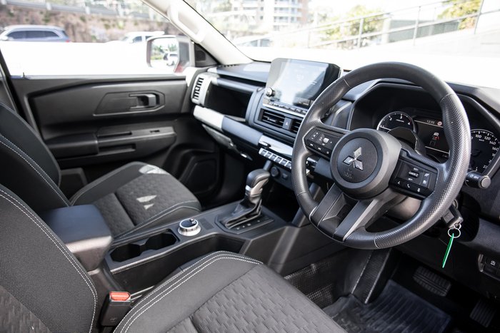 2024 Mitsubishi Triton GLX+