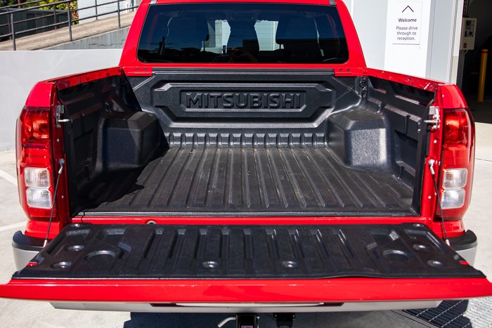 2024 Mitsubishi Triton GLX+