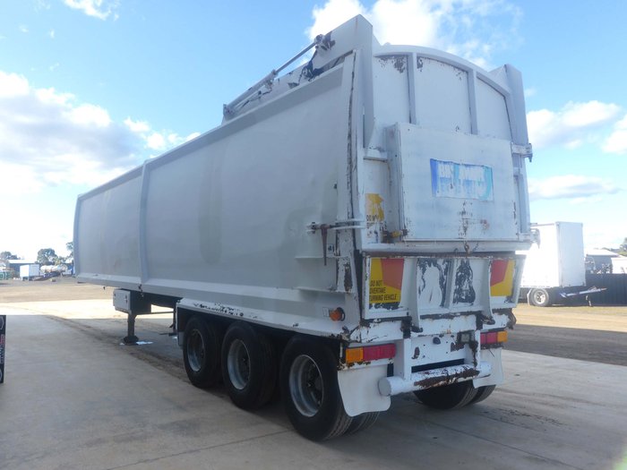 2005 Vawdrey Compactor Trailer