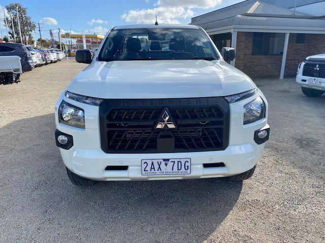 2024 MITSUBISHI Triton GLX