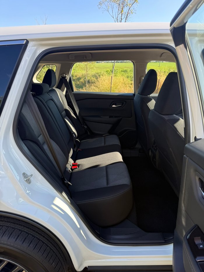 2026 NISSAN XTRAIL ST