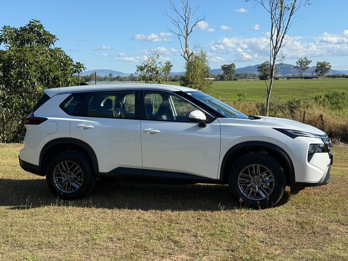 2026 NISSAN XTRAIL ST