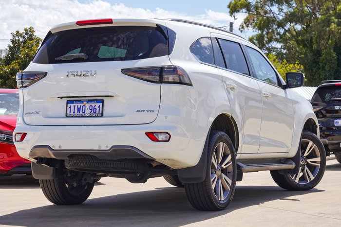 2023 Isuzu MU-X LS-T