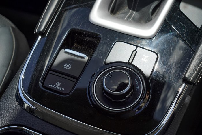 2023 Isuzu MU-X LS-T