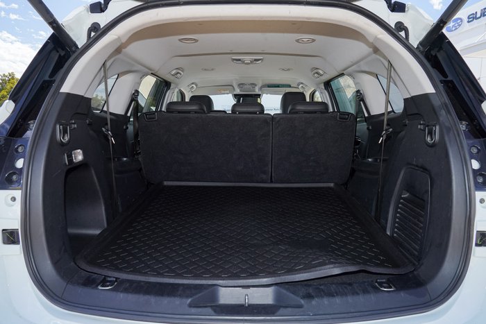 2023 Isuzu MU-X LS-T