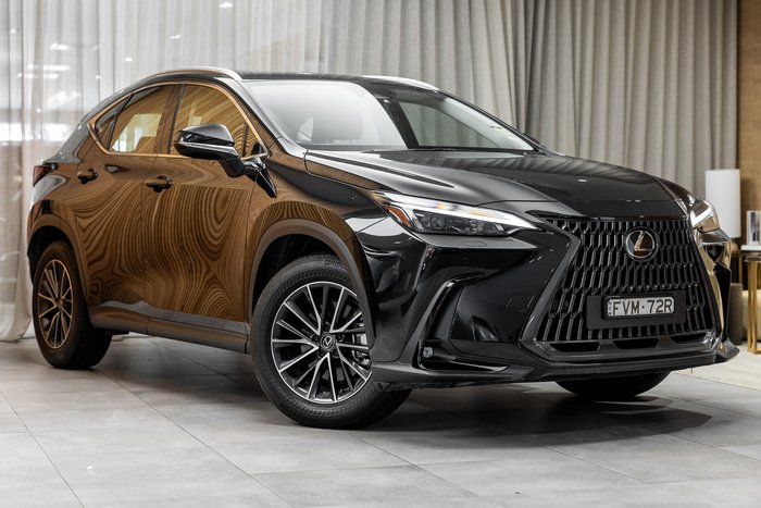 2025 Lexus NX250
