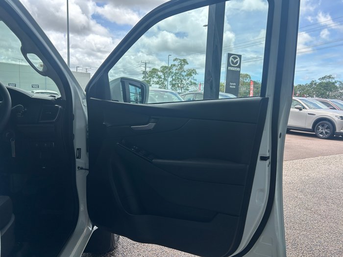 2025 Mazda BT-50 XS