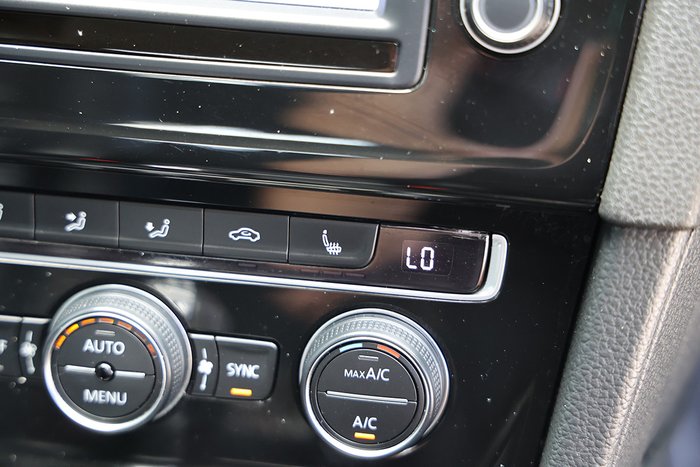 2016 VOLKSWAGEN GOLF 110 TSI HIGHLINE