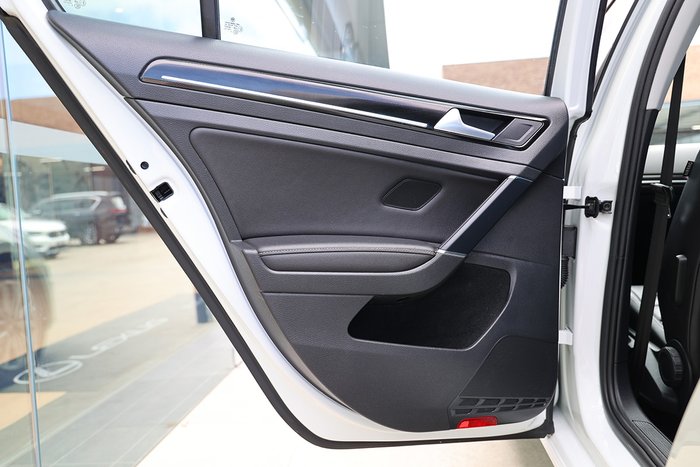 2016 VOLKSWAGEN GOLF 110 TSI HIGHLINE