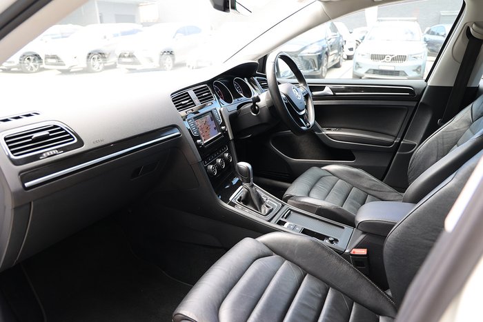 2016 VOLKSWAGEN GOLF 110 TSI HIGHLINE