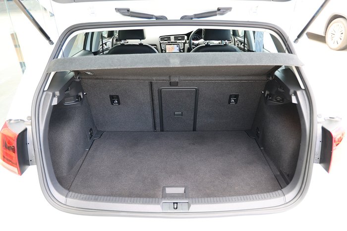 2016 VOLKSWAGEN GOLF 110 TSI HIGHLINE