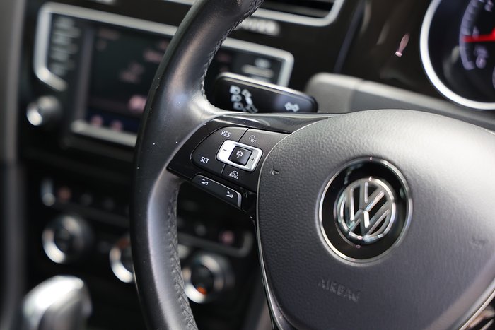 2016 VOLKSWAGEN GOLF 110 TSI HIGHLINE