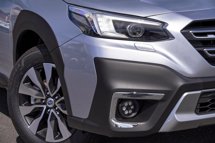 2025 Subaru Outback AWD Touring XT