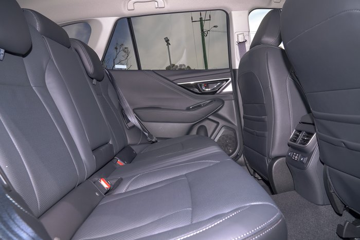 2025 Subaru Outback AWD Touring XT