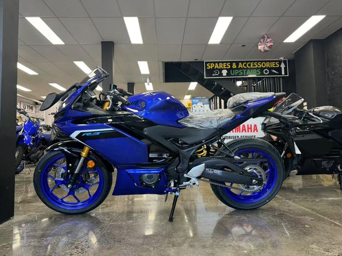 2025 YAMAHA YZF-R3 YAMAHA ROAD Blue