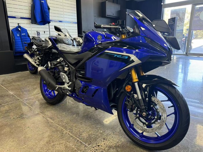2025 YAMAHA YZF-R3 YAMAHA ROAD Blue