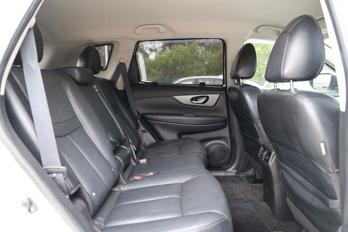 2016 NISSAN X-TRAIL ST-L (4x4)