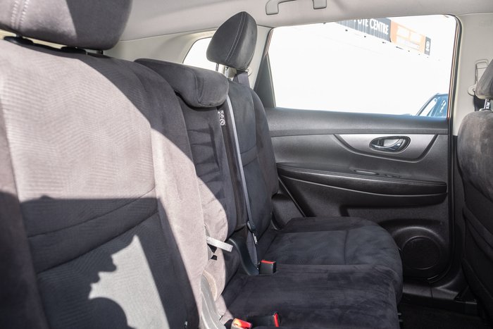 2016 Nissan X-TRAIL ST