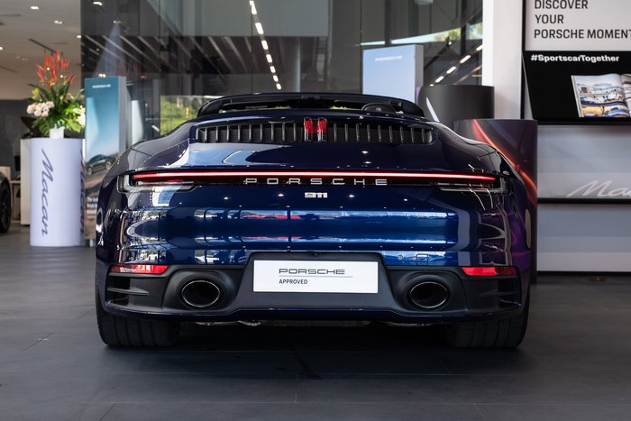 2019 Porsche 911 Carrera