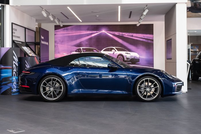 2019 Porsche 911 Carrera