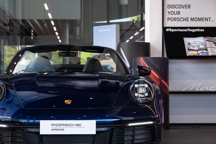 2019 Porsche 911 Carrera