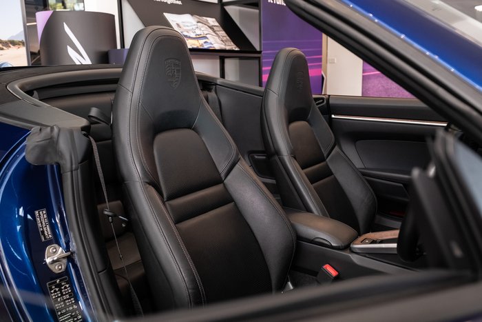 2019 Porsche 911 Carrera