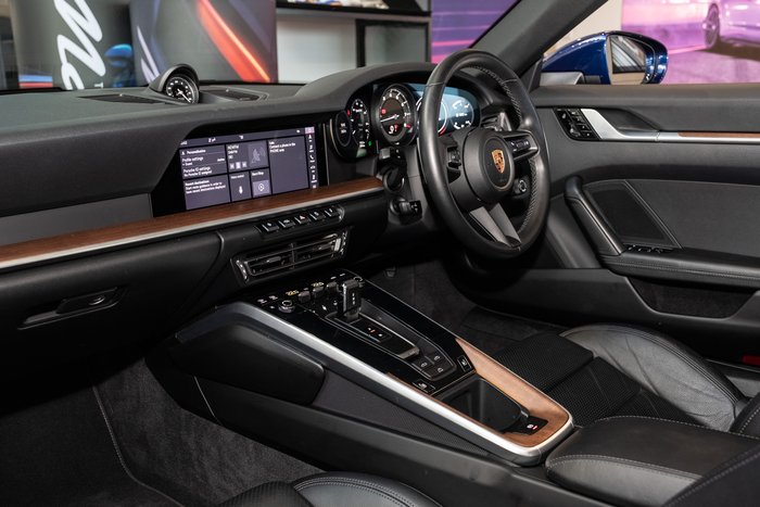 2019 Porsche 911 Carrera