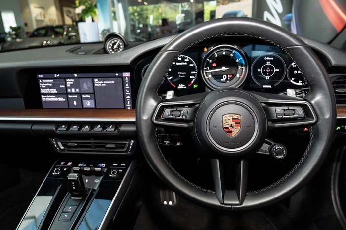 2019 Porsche 911 Carrera