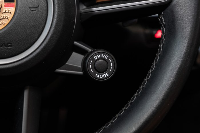 2019 Porsche 911 Carrera