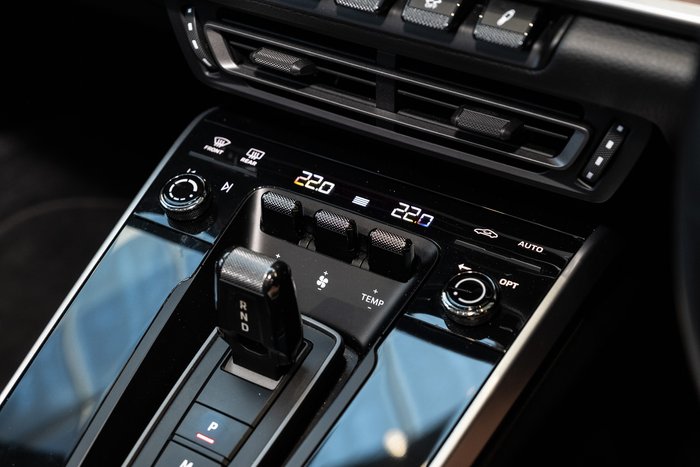 2019 Porsche 911 Carrera