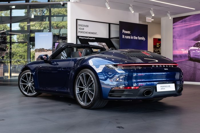 2019 Porsche 911 Carrera