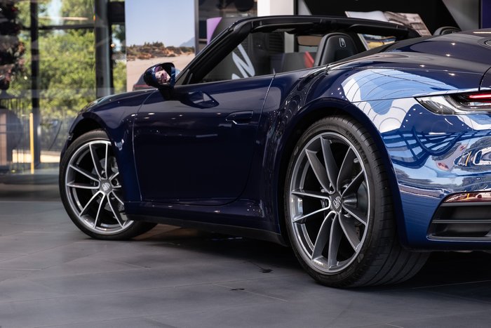 2019 Porsche 911 Carrera