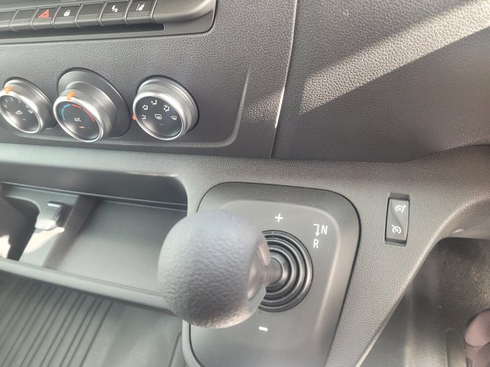 2024 Renault Master Pro 110kW