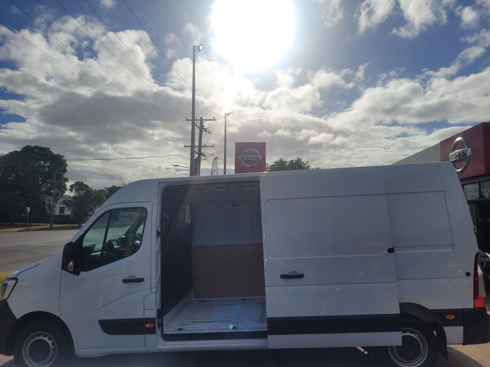 2024 Renault Master Pro 110kW