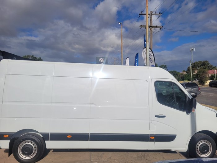 2024 Renault Master Pro 110kW