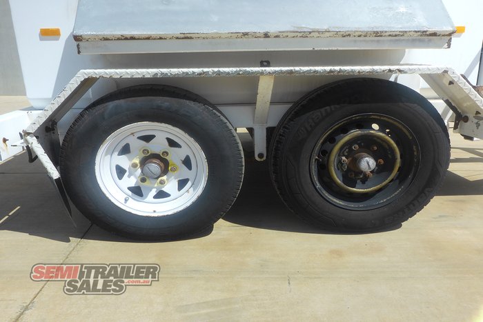 2011 Pumps Australia Fuel Tanker