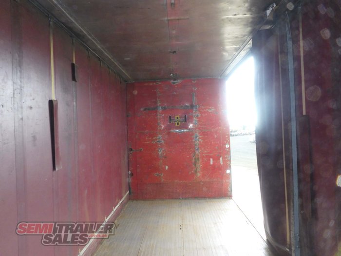 2004 Barker 12 Pallet Curtainsider A Trailer