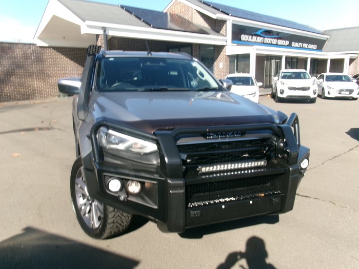 2023 ISUZU MU-X LS-T (4x4)