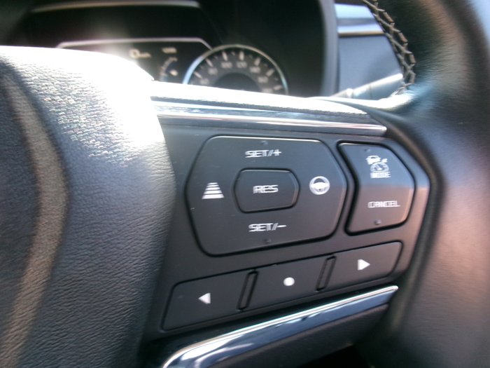 2023 ISUZU MU-X LS-T (4x4)