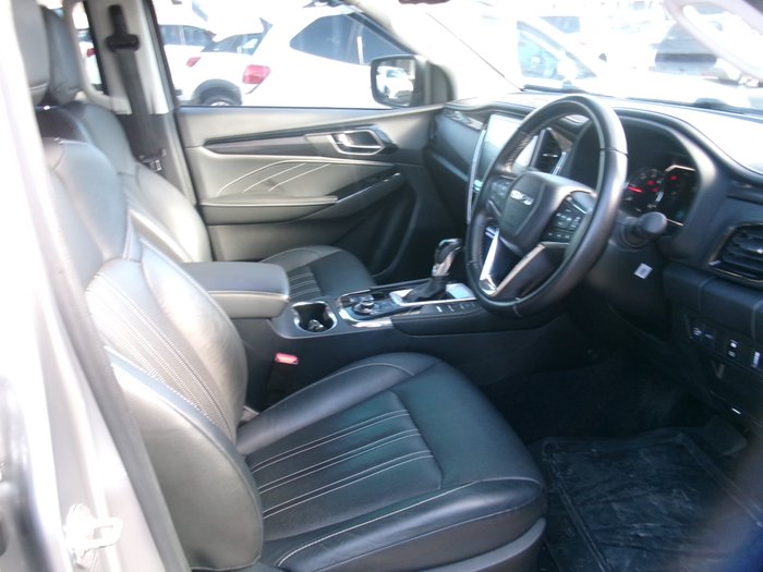2023 ISUZU MU-X LS-T (4x4)