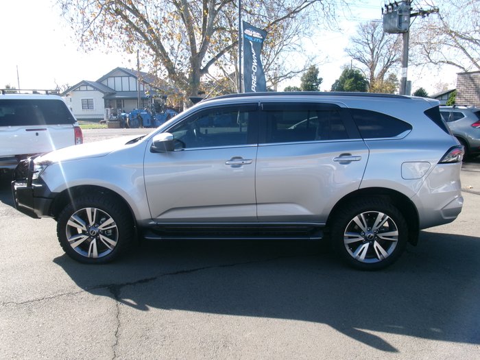 2023 ISUZU MU-X LS-T (4x4)