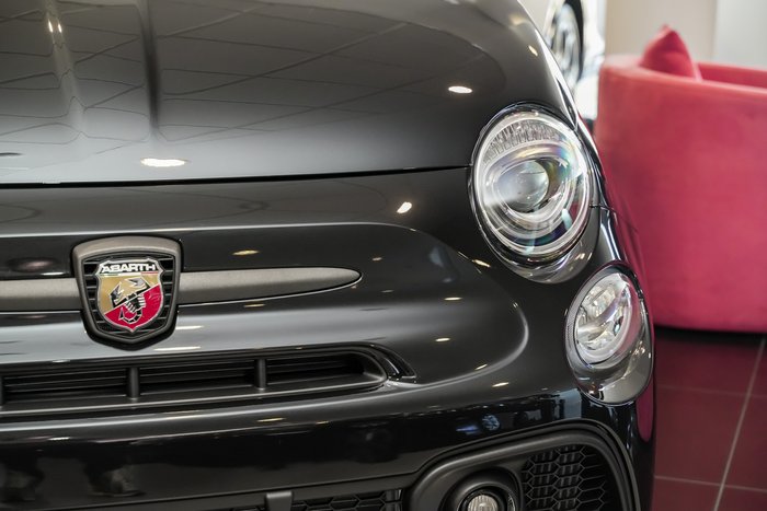2024 Abarth 695 75 Anniversario