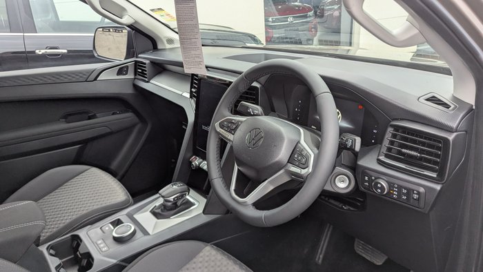 2025 VOLKSWAGEN AMAROK LIFE