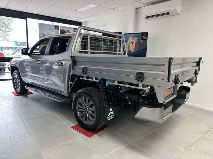 2025 Mitsubishi Triton GLS