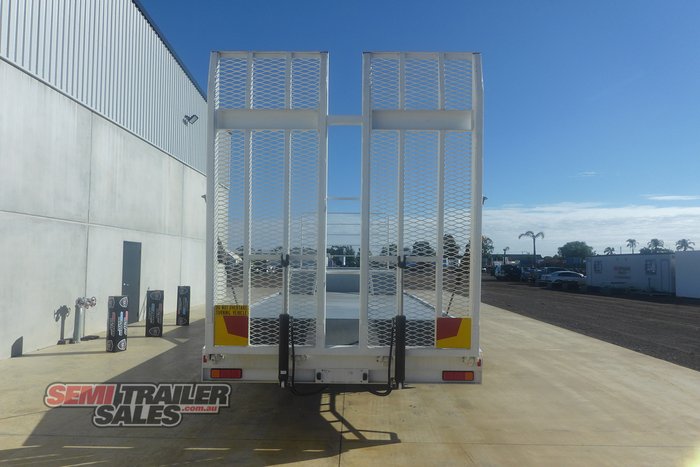 2003 Lusty 16 Pallet Dropdeck with Ramps