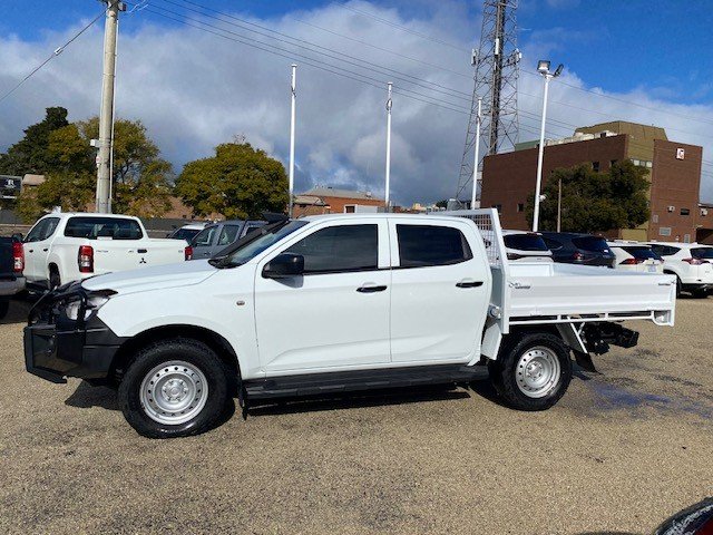 2023 ISUZU D-MAX SX