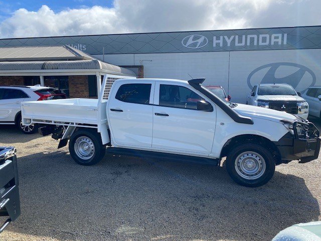 2023 ISUZU D-MAX SX