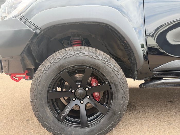 2020 Toyota Hilux Rugged X Black