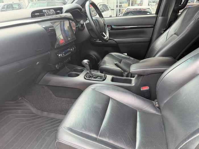 2020 Toyota Hilux Rugged X Black